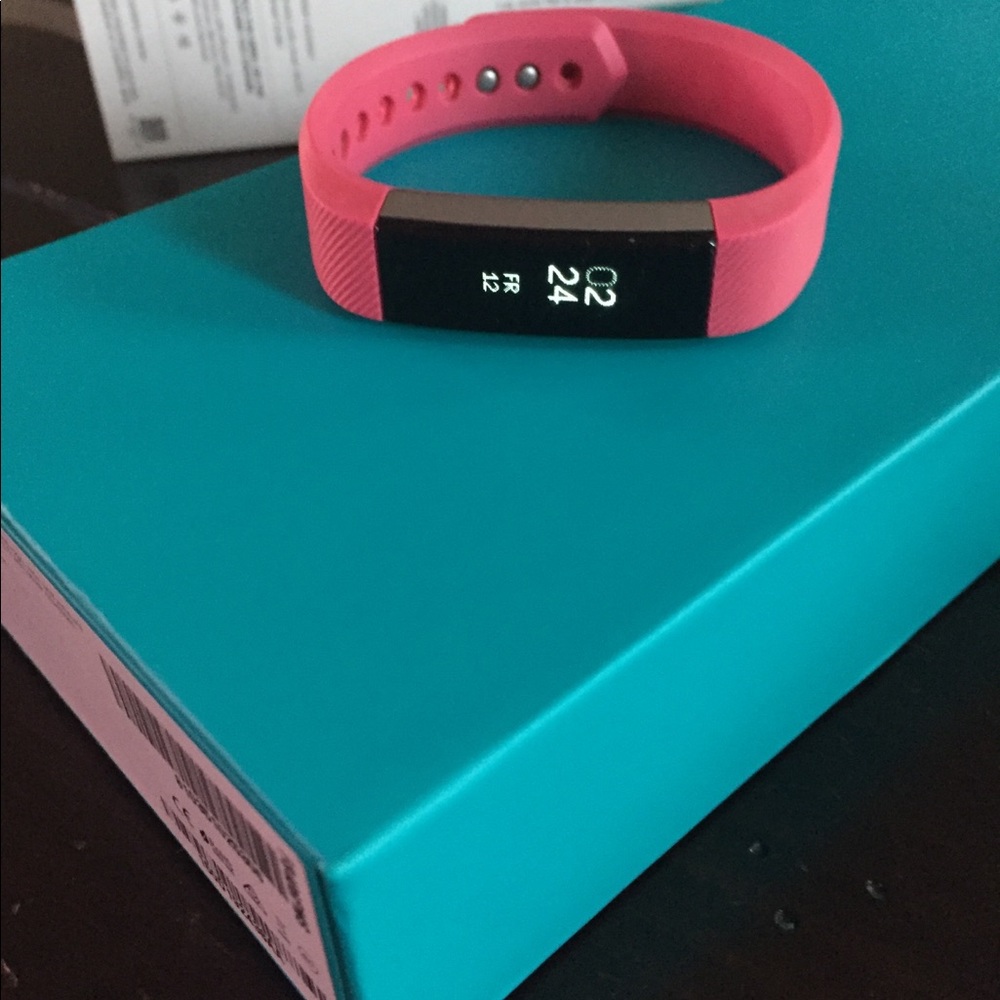 Fitbit Alta - image 1